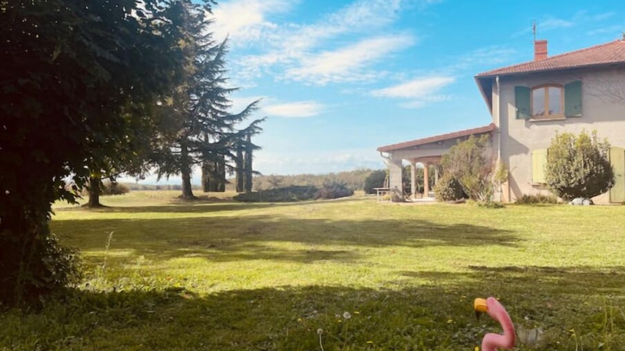 Photo of Others in Lapeyrouse-Mornay