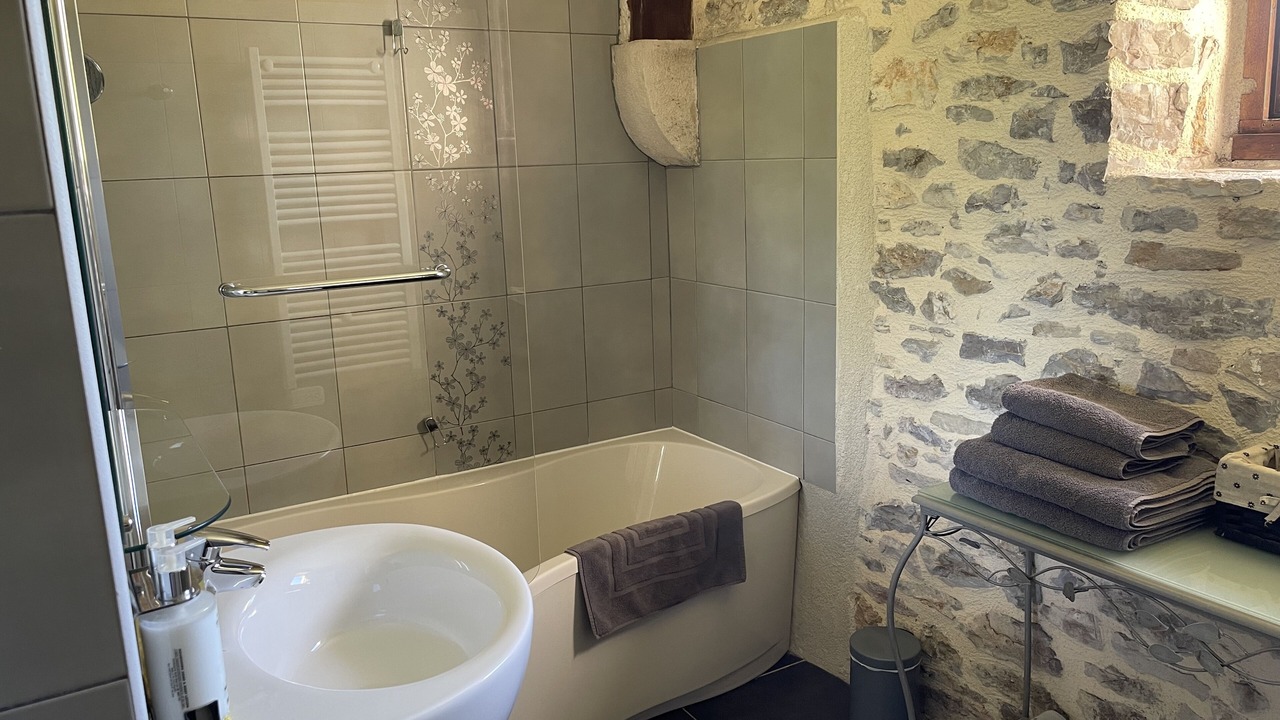 Photo of Bathroom in Saint-Remy