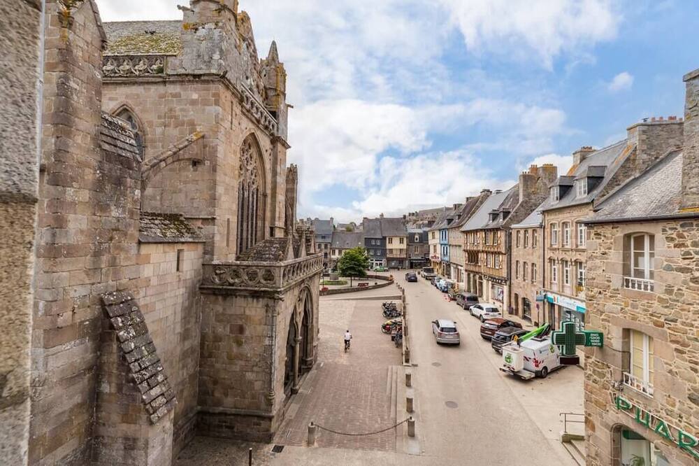 Photo of Outdoor in Treguier