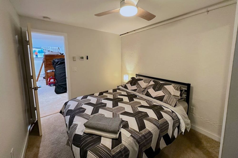 Photo of Others in Hunter