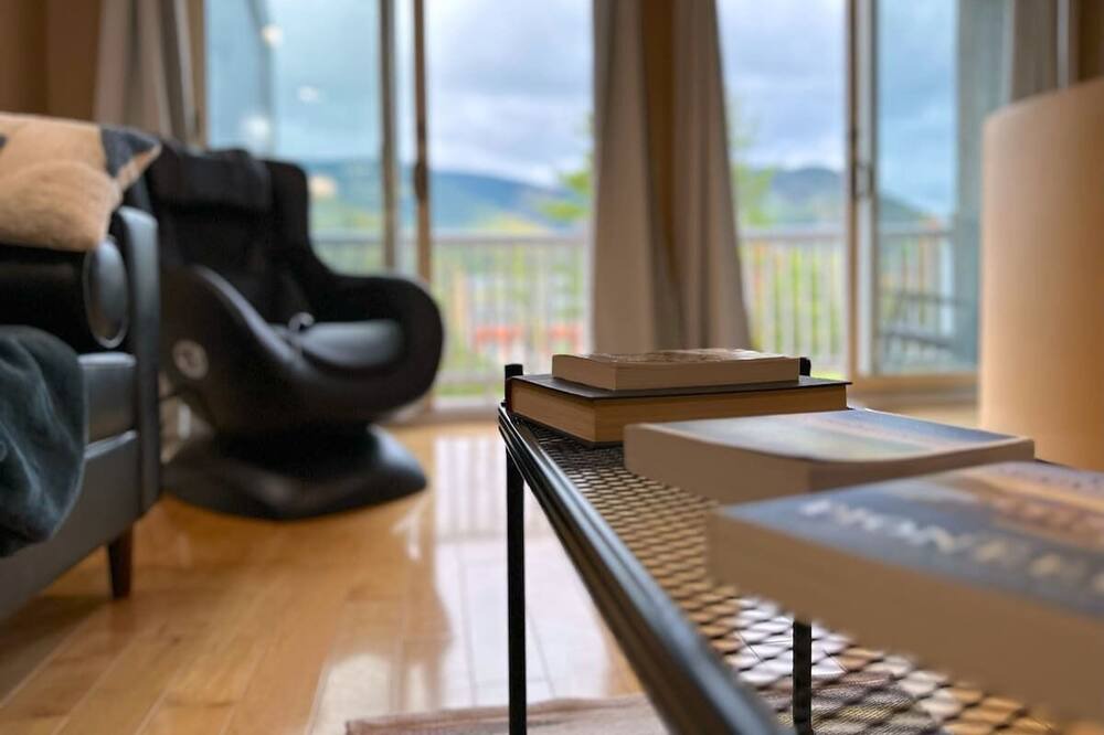 Photo of Others in Hunter