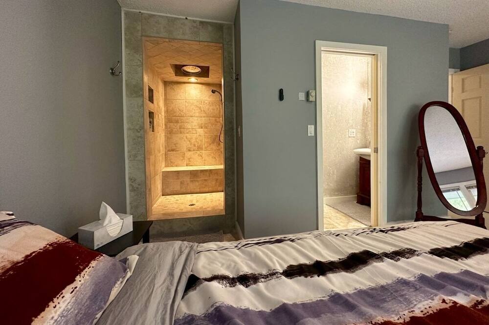 Photo of Others in Hunter