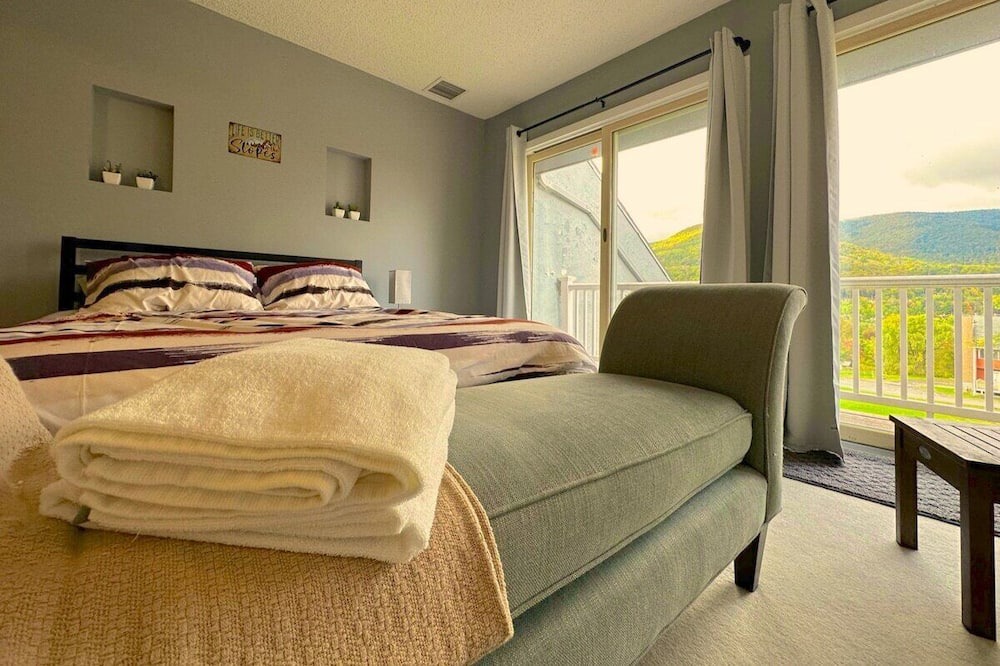 Photo of Others in Hunter