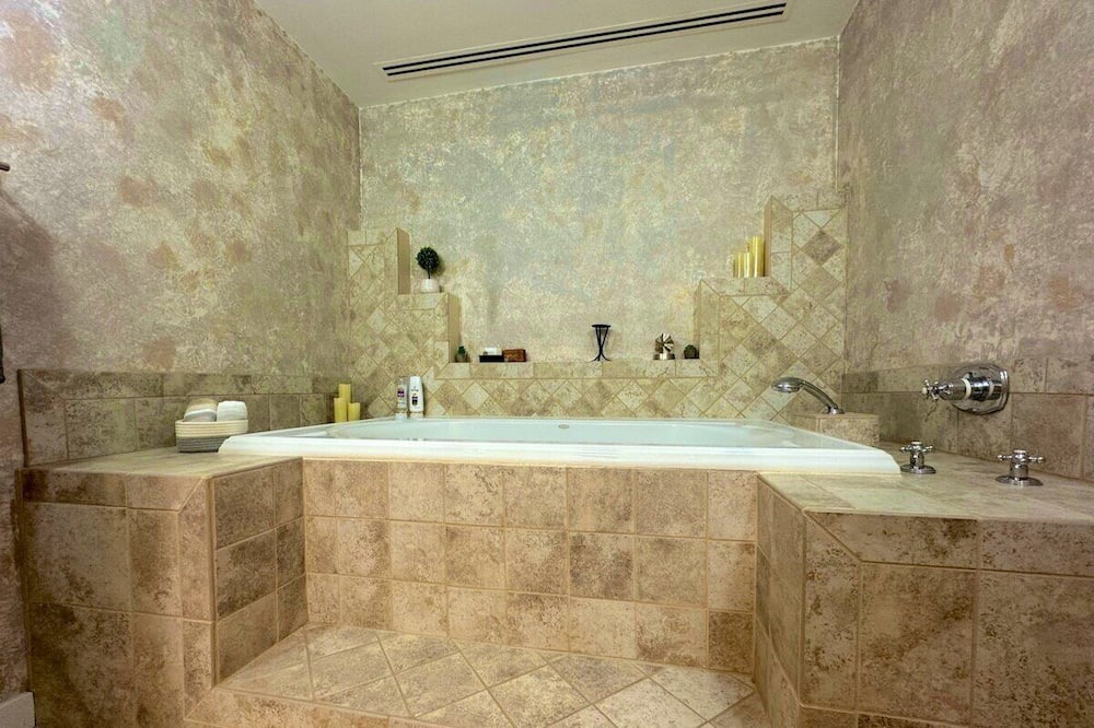 Photo of Others in Hunter