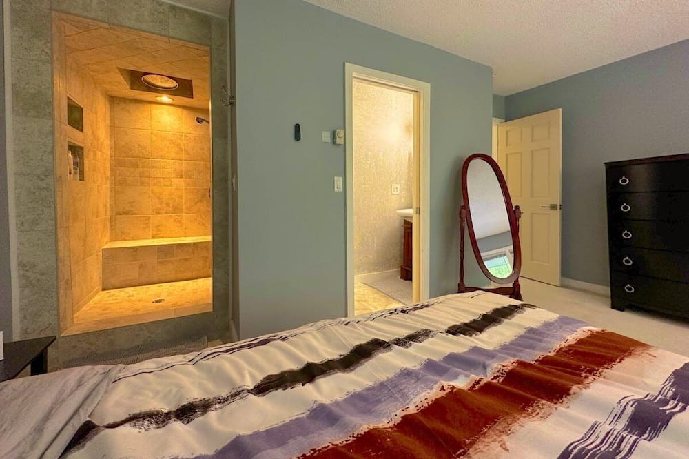 Photo of Others in Hunter