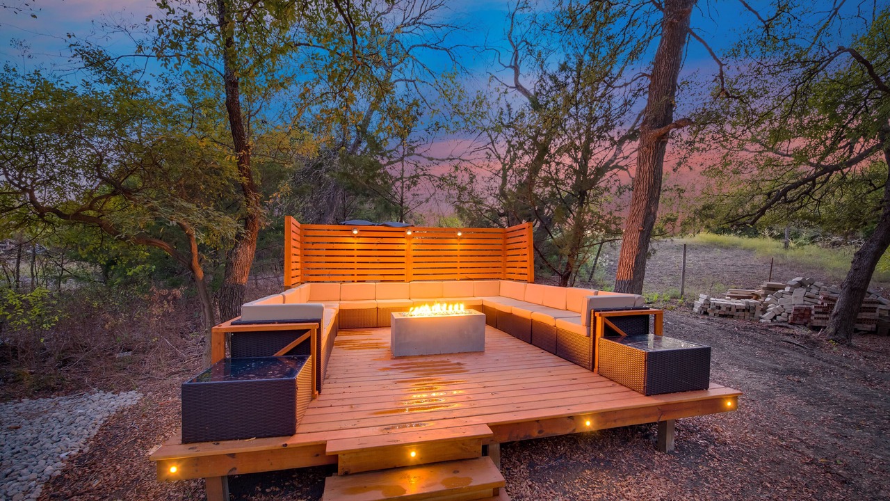 Photo of Outdoor in Heath