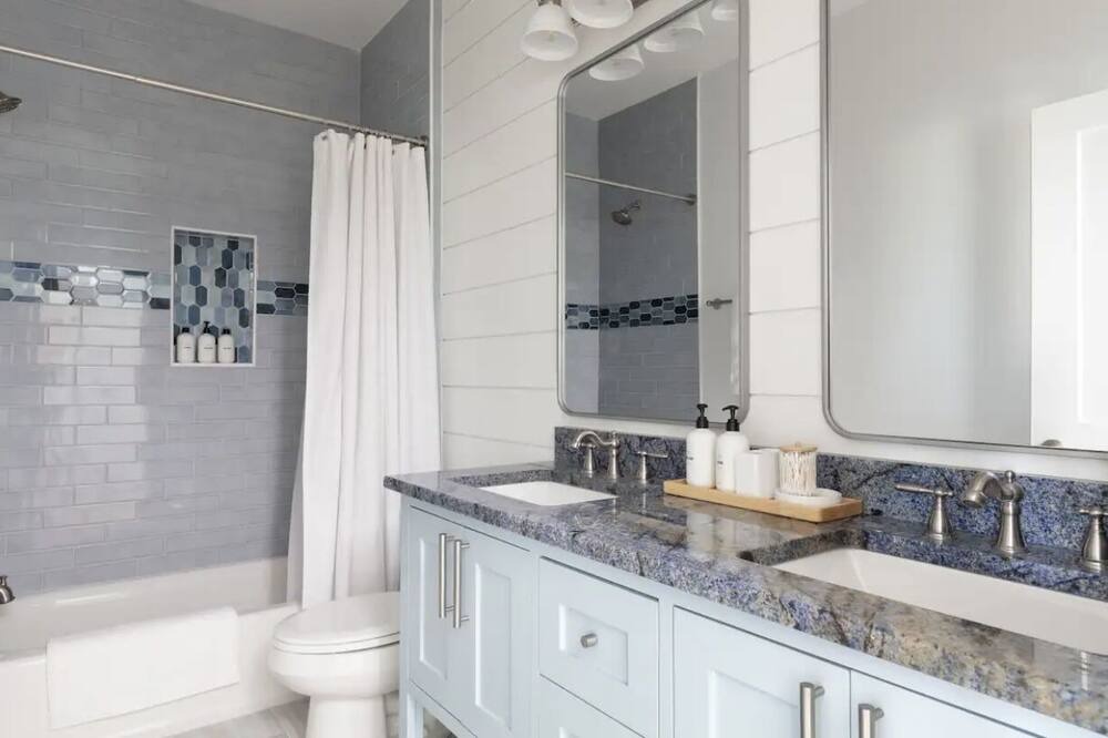 Photo of Bathroom in Galveston