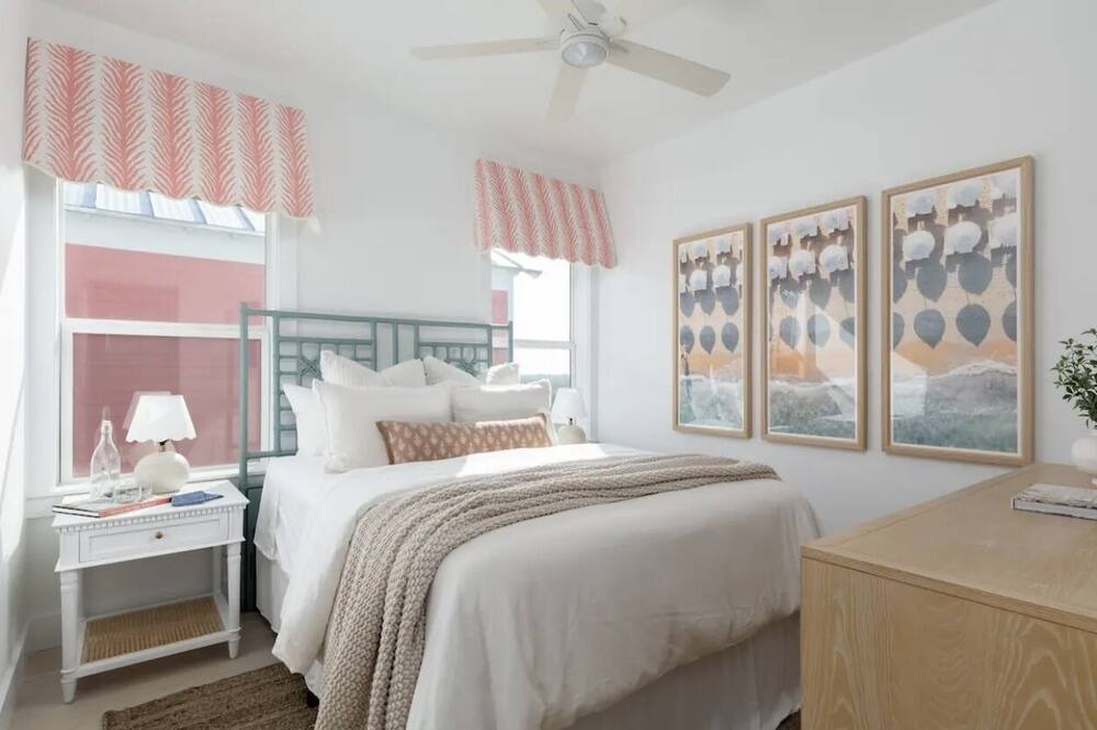 Photo of Bedroom in Galveston