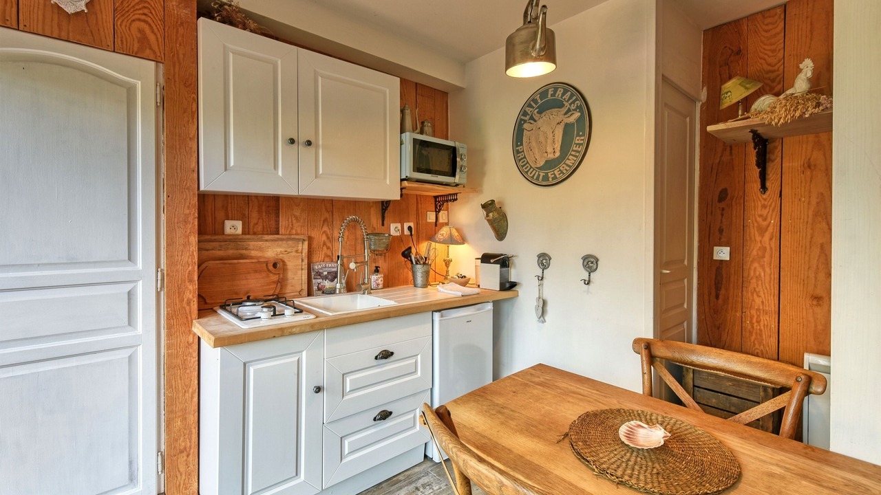 Photo of Kitchen in Saint-Pantaleon-de-Larche