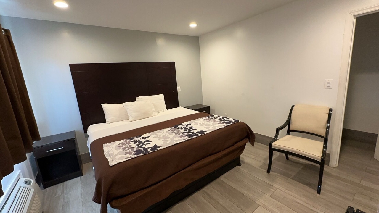 Photo of Others in Lindenhurst