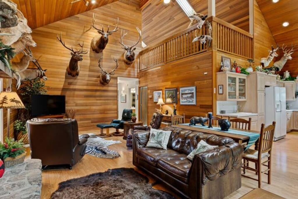 Photo of Livingroom in Naches