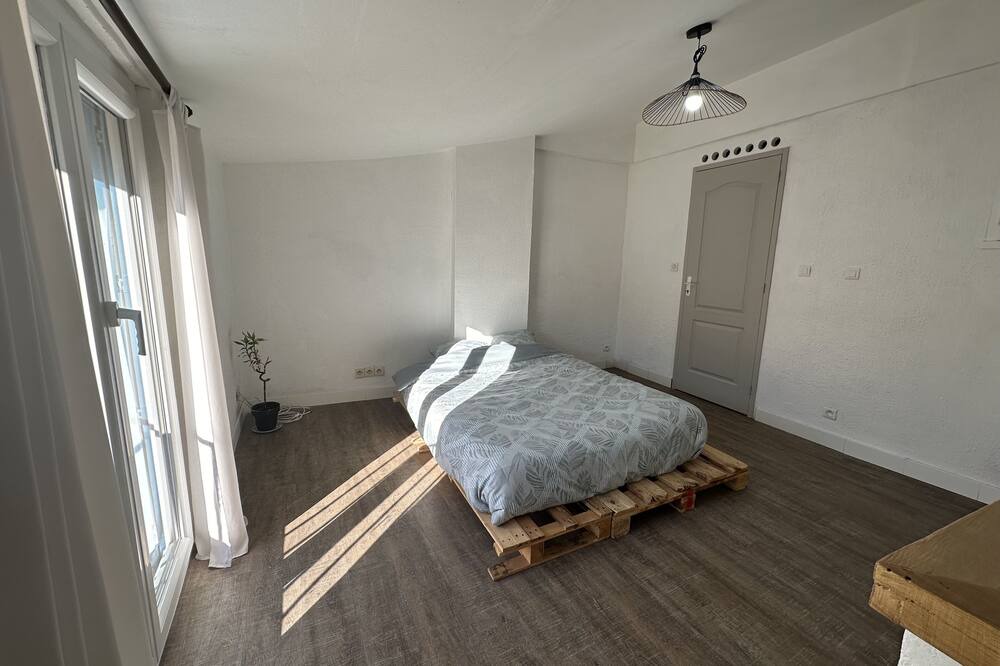 Photo of Bedroom in Montagnac
