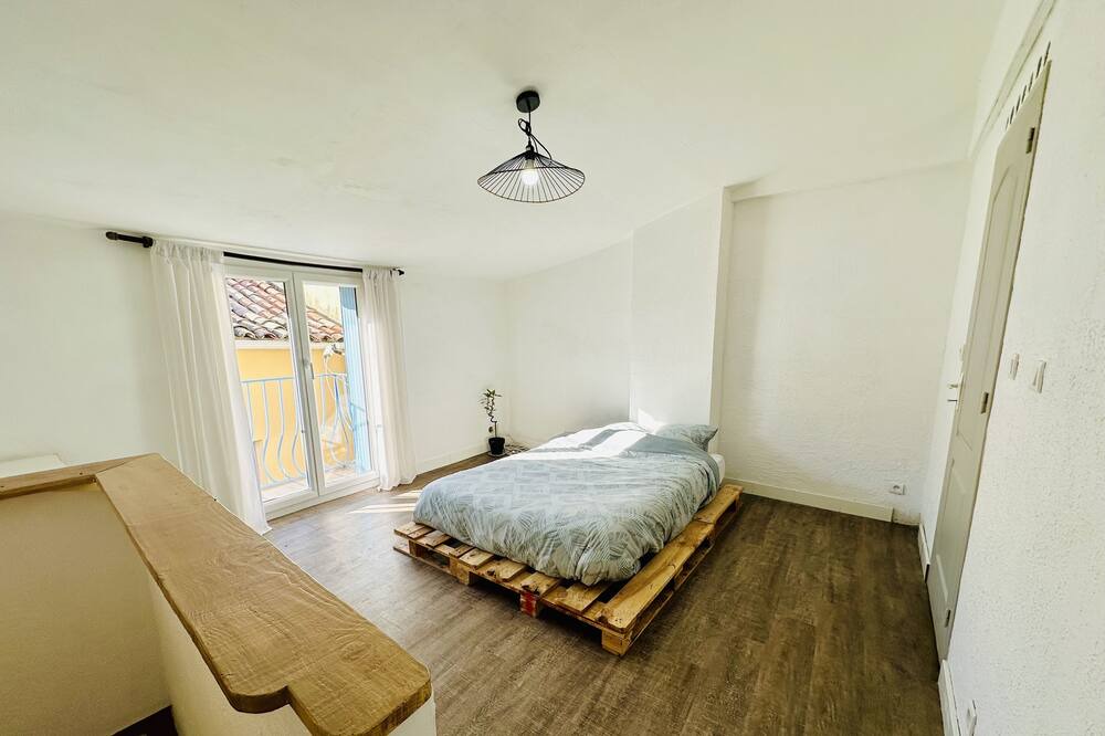 Photo of Bedroom in Montagnac
