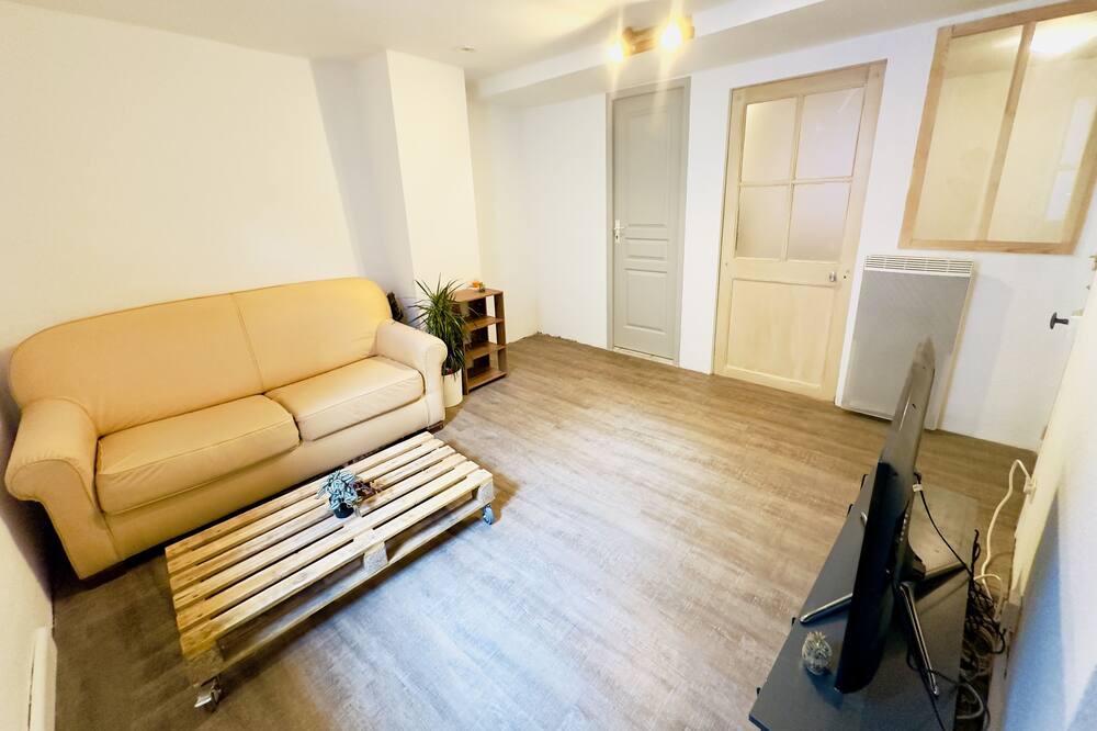 Photo of Livingroom in Montagnac