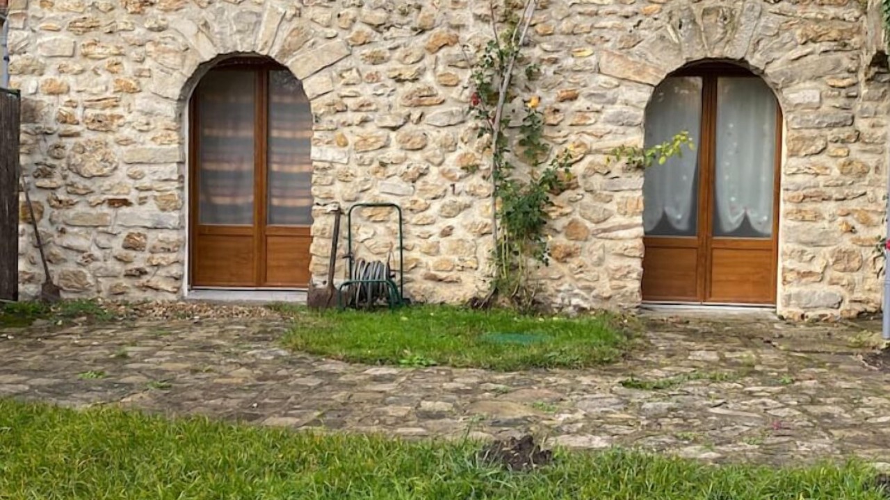 Photo of Outdoor in Saint-Cheron