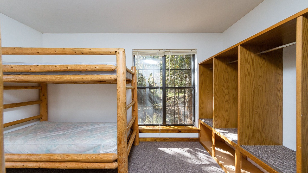 Photo of Bedroom in Huntsville