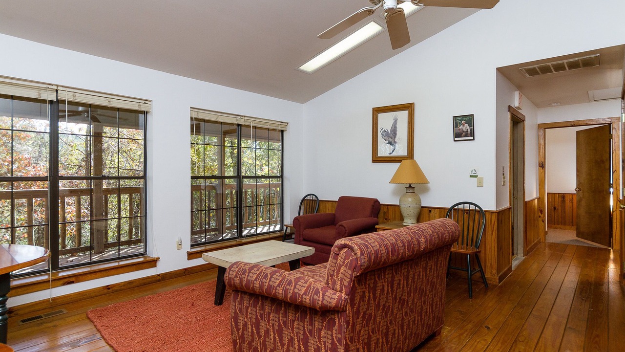 Photo of Livingroom in Huntsville