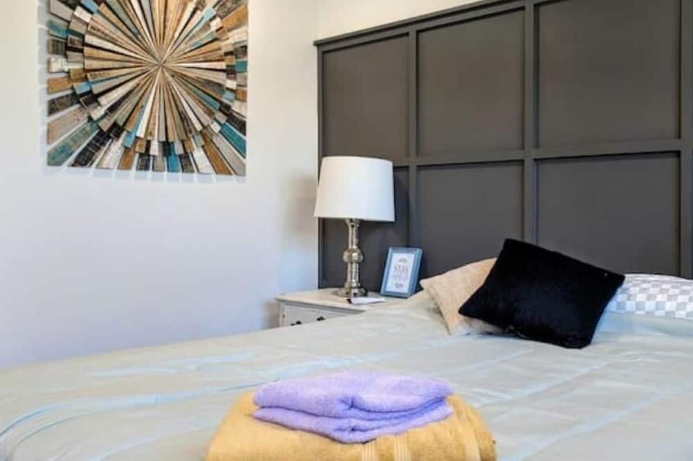 Photo of Bedroom in Winslow