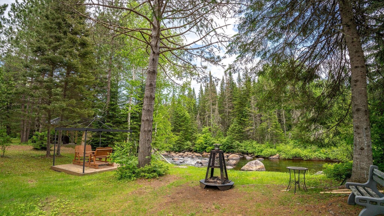 Photo of Outdoor in Notre-Dame-de-la-Merci