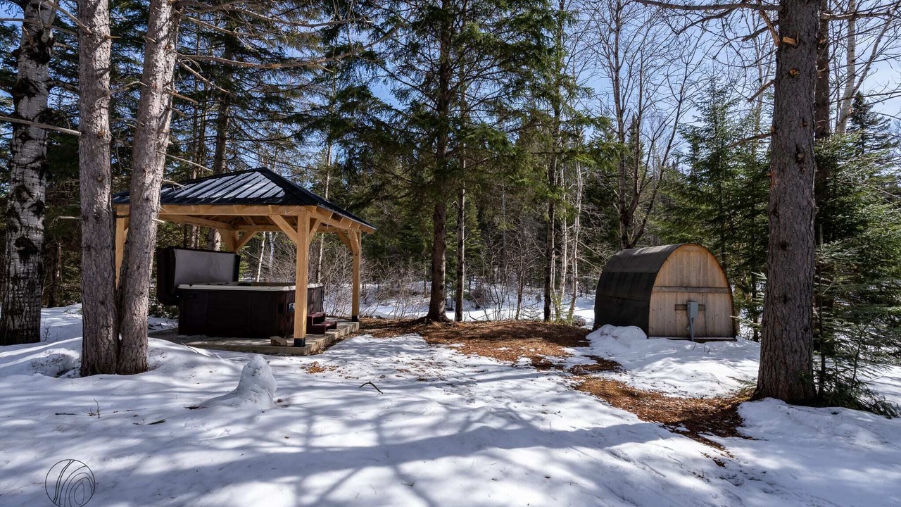Photo of Outdoor in Notre-Dame-de-la-Merci