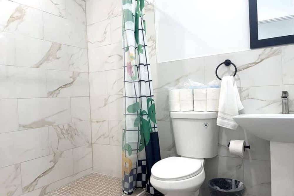 Photo of Bathroom in Mantua