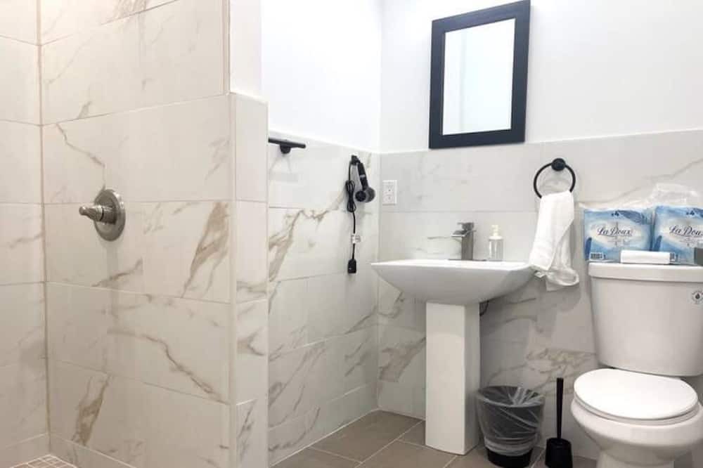 Photo of Bathroom in Mantua