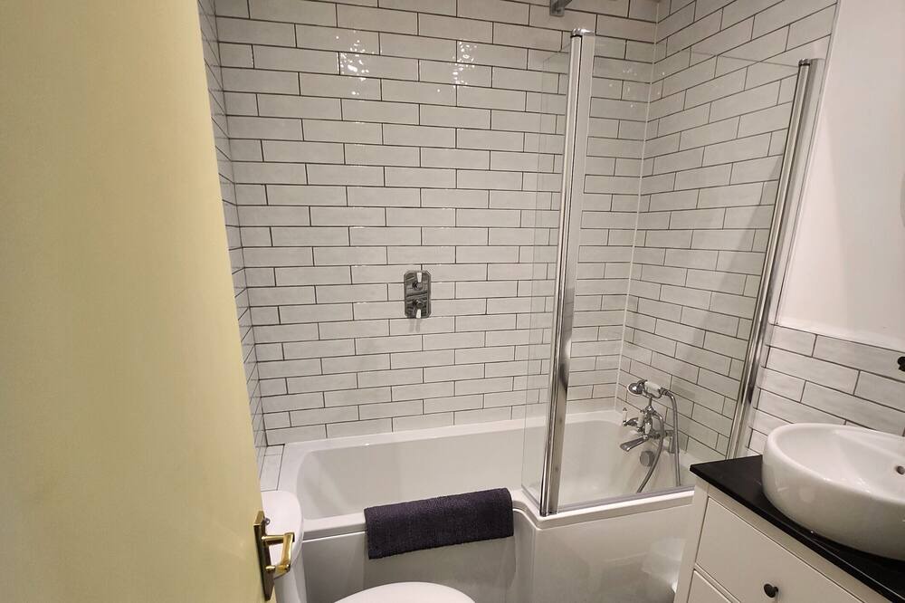 Photo of Bathroom in Dartmoor Forest