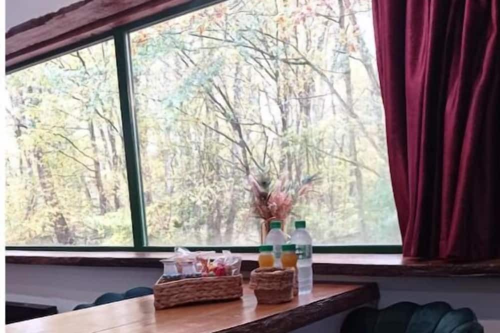 Photo of Others in Jouy