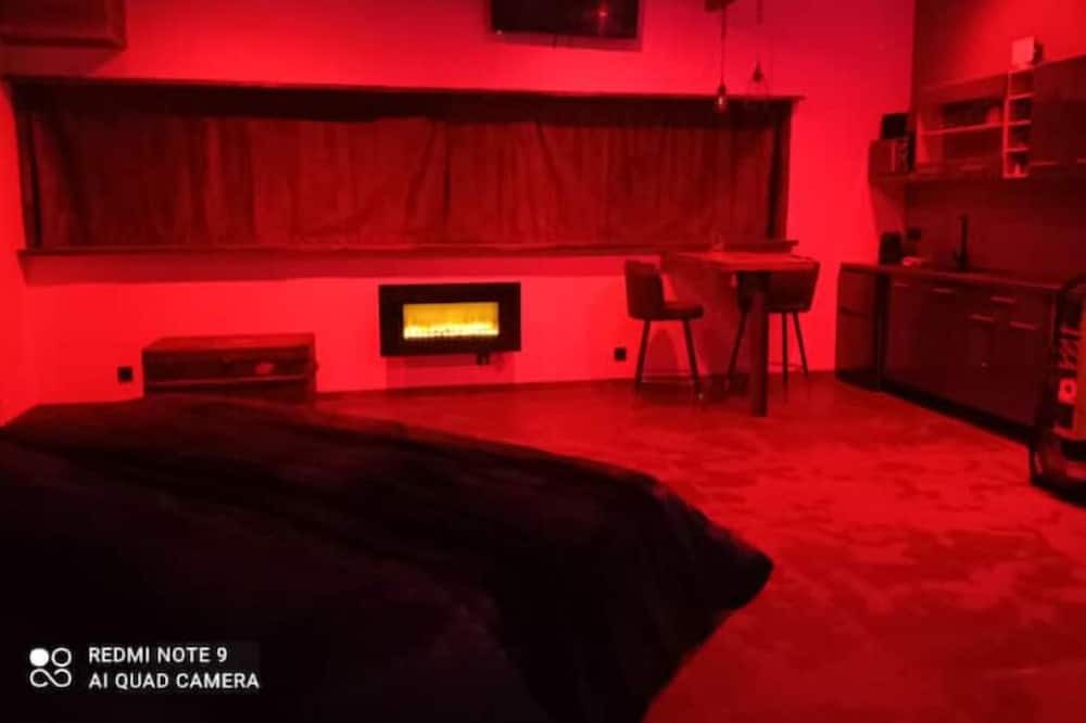 Photo of Bedroom in Jouy