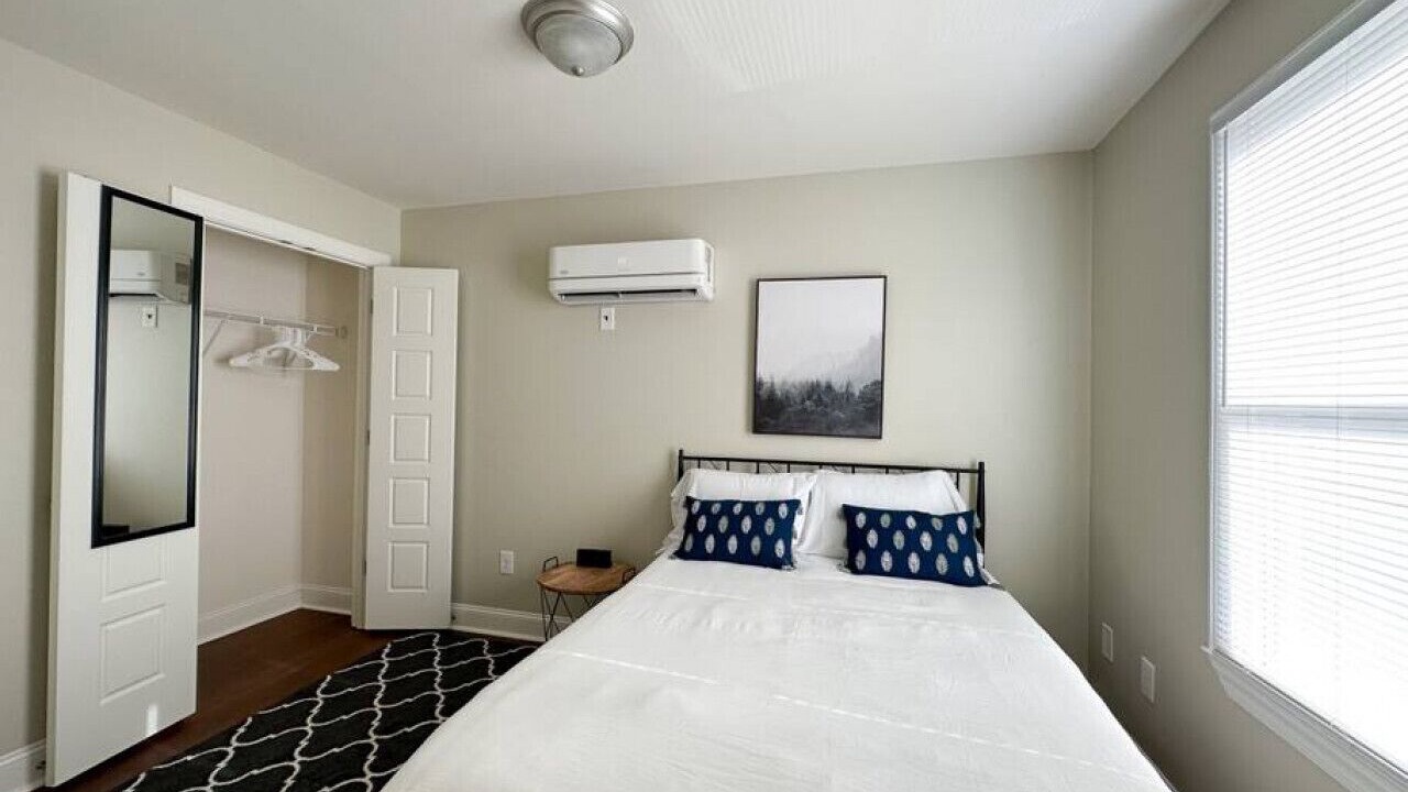 Photo of Bedroom in MLK University