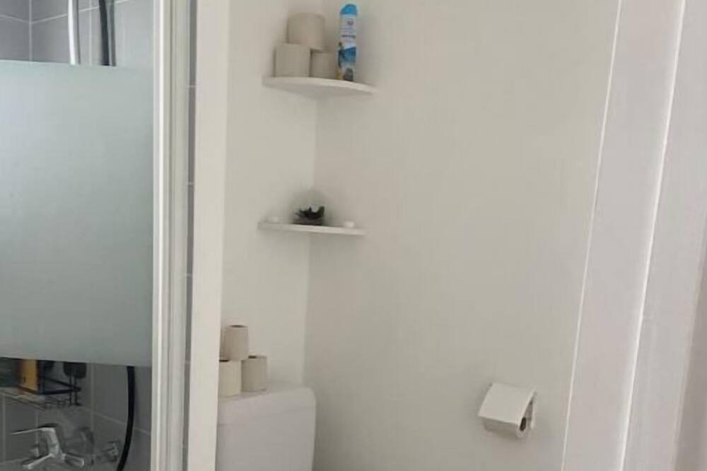 Photo of Bathroom in Lion-sur-Mer