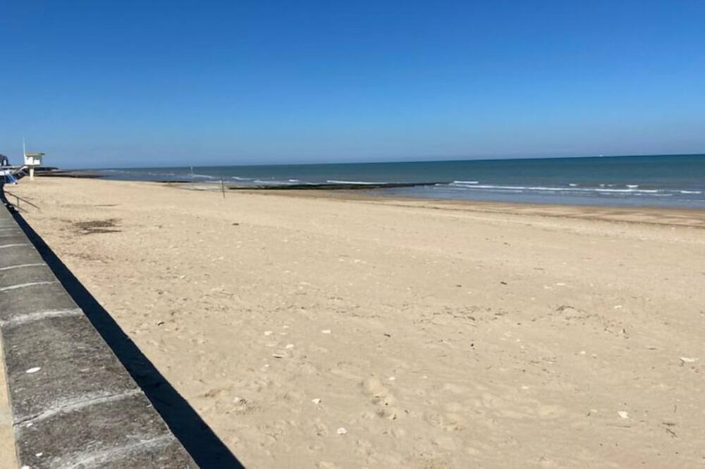 Photo of Others in Lion-sur-Mer