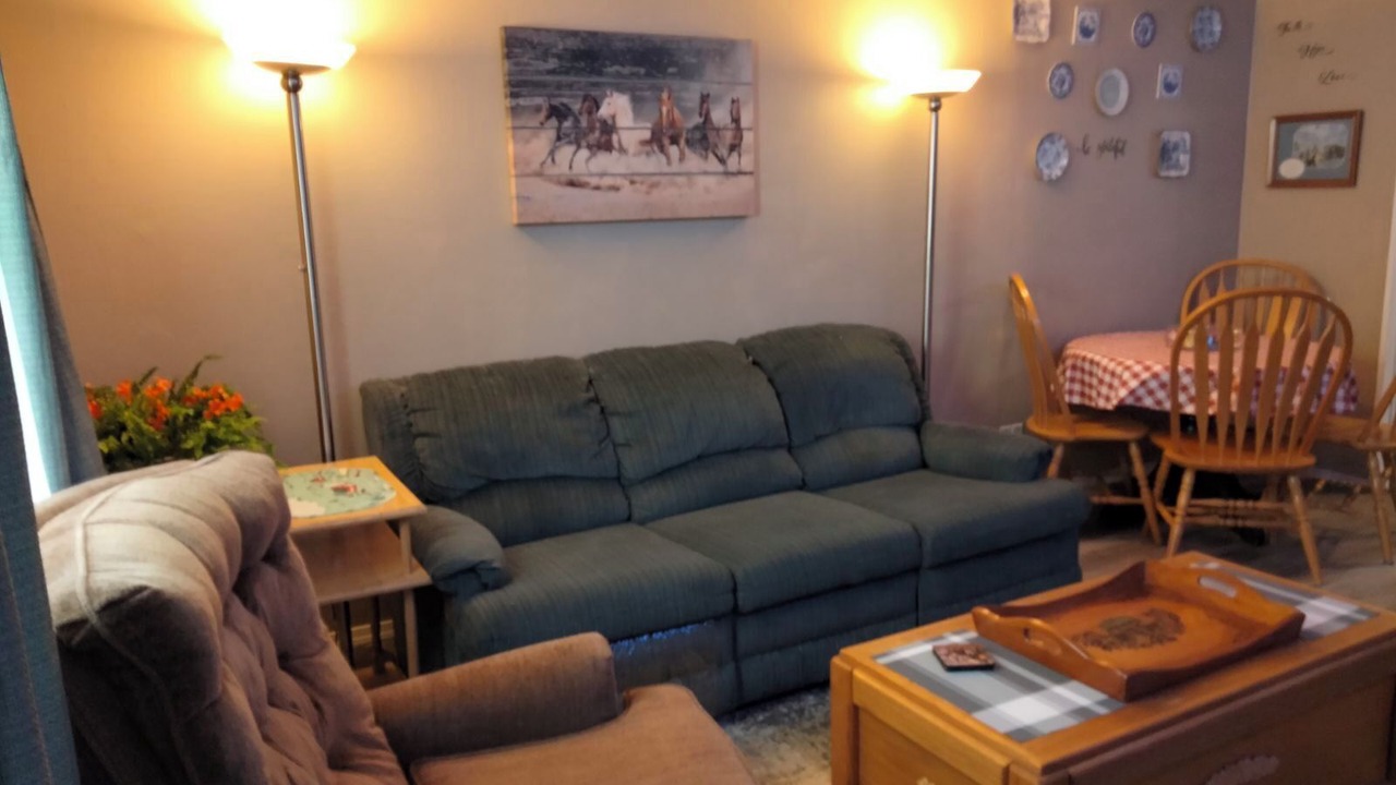 Photo of Livingroom in Pendleton