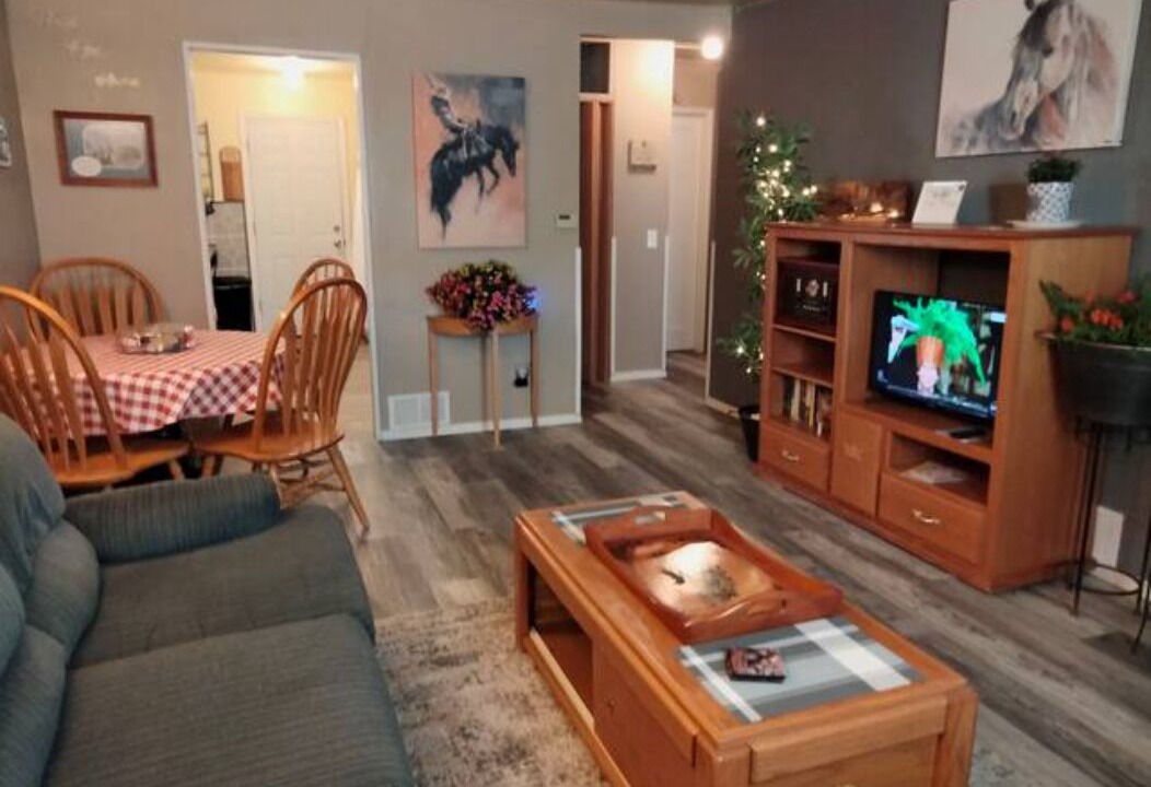 Photo of Livingroom in Pendleton