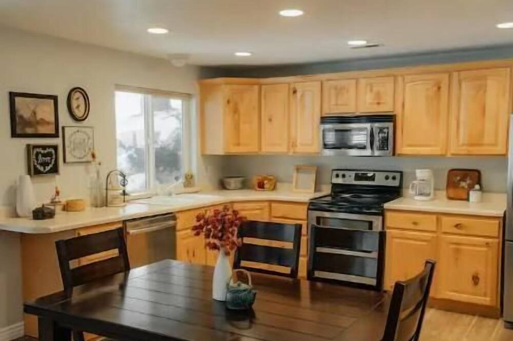 Photo of Kitchen in Mountain Green