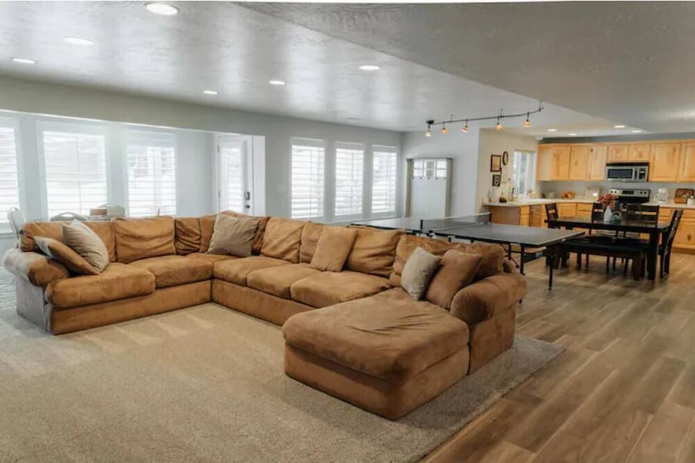 Photo of Livingroom in Mountain Green