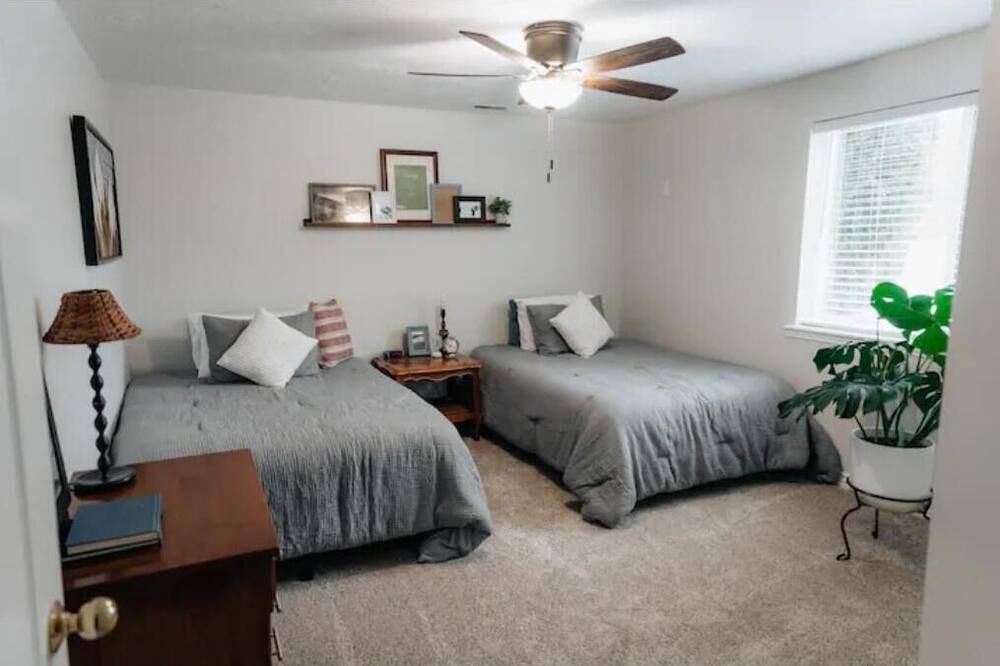 Photo of Bedroom in Mountain Green