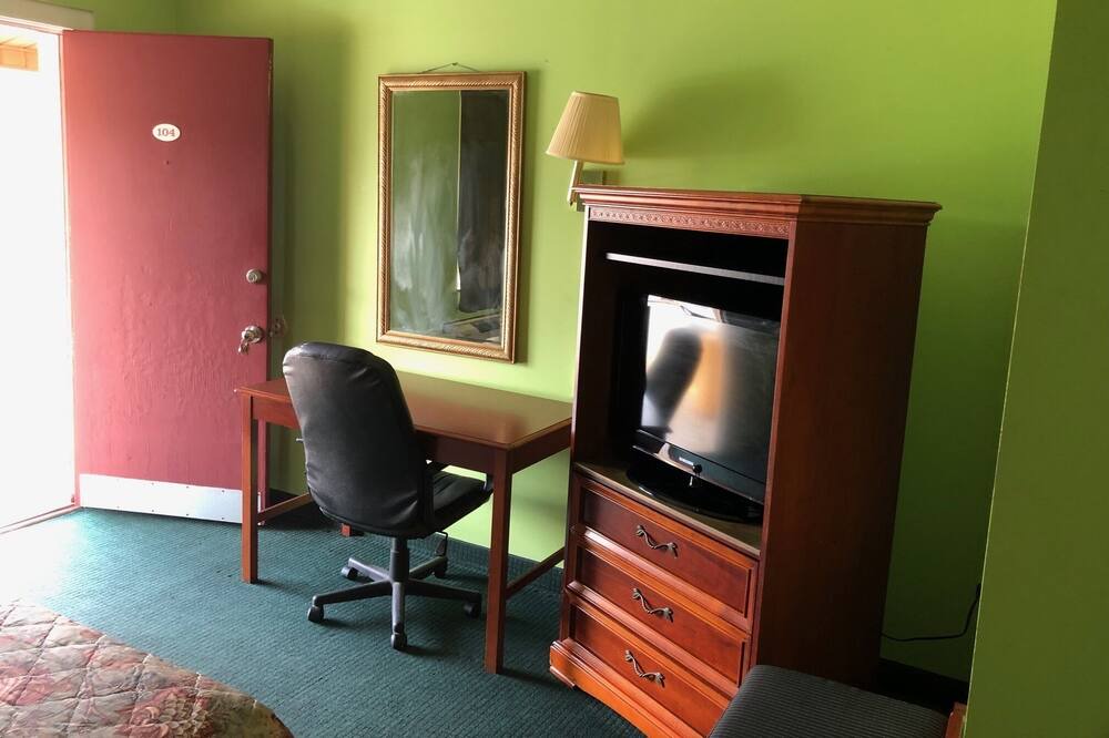 Photo of Bedroom in Effie