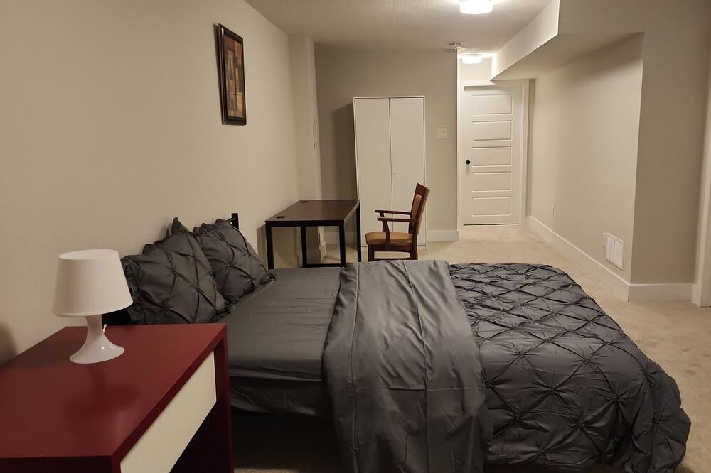 Photo of Bedroom in Ottawa Division