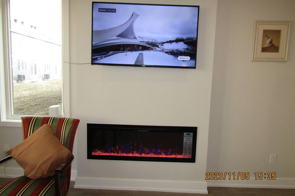 Photo of Bedroom in Ottawa Division