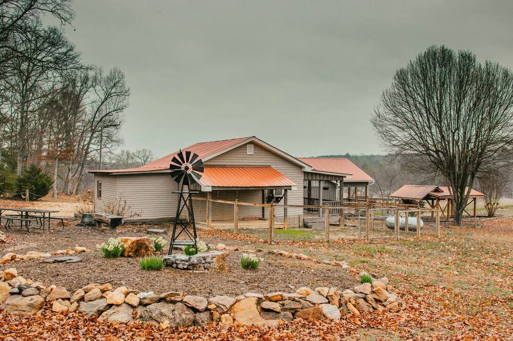 Photo of Outdoor in Pickens