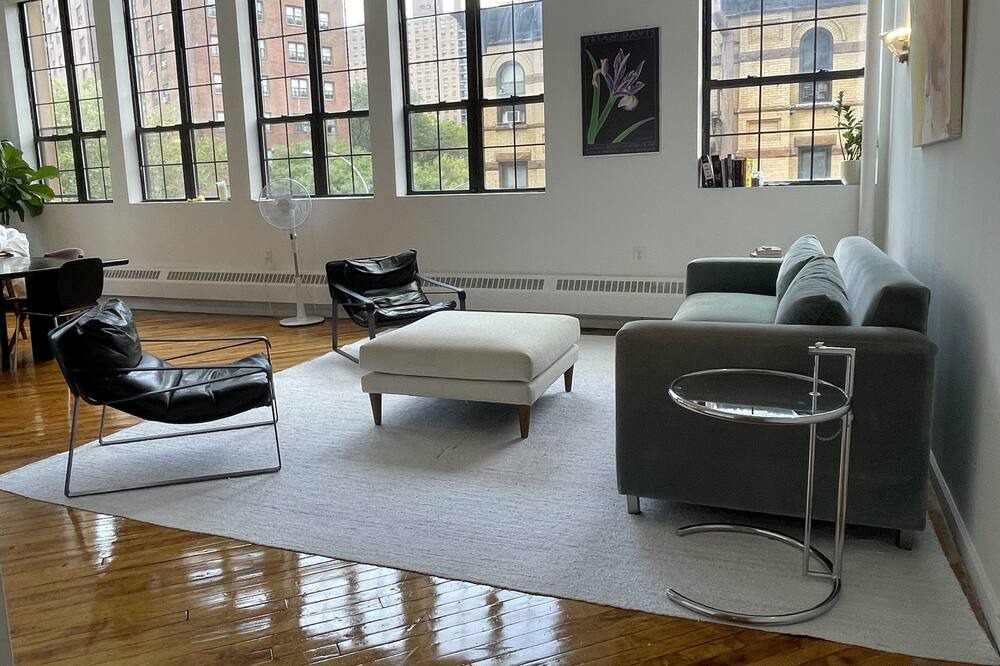 Photo of Others in Hoboken