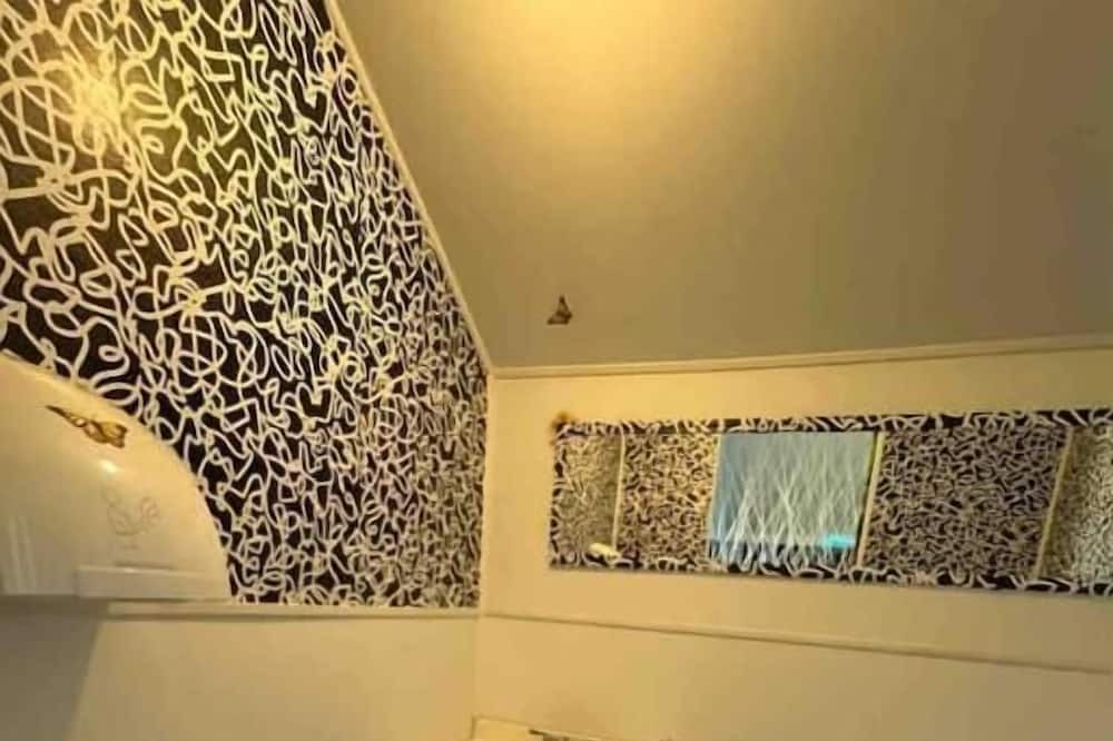 Photo of Bathroom in Wright