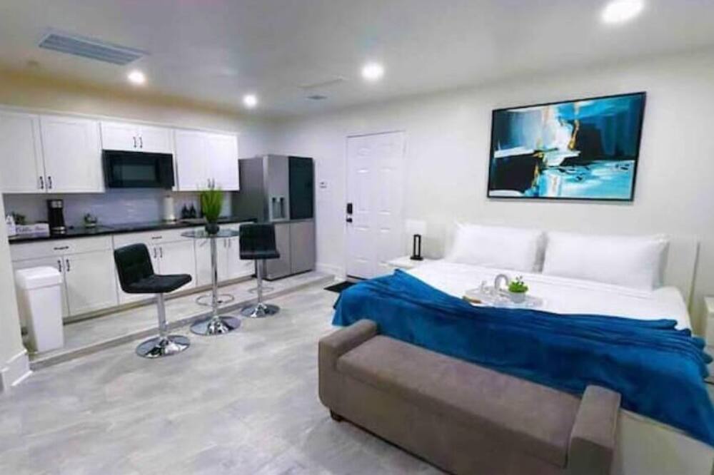 Photo of Livingroom in Houston
