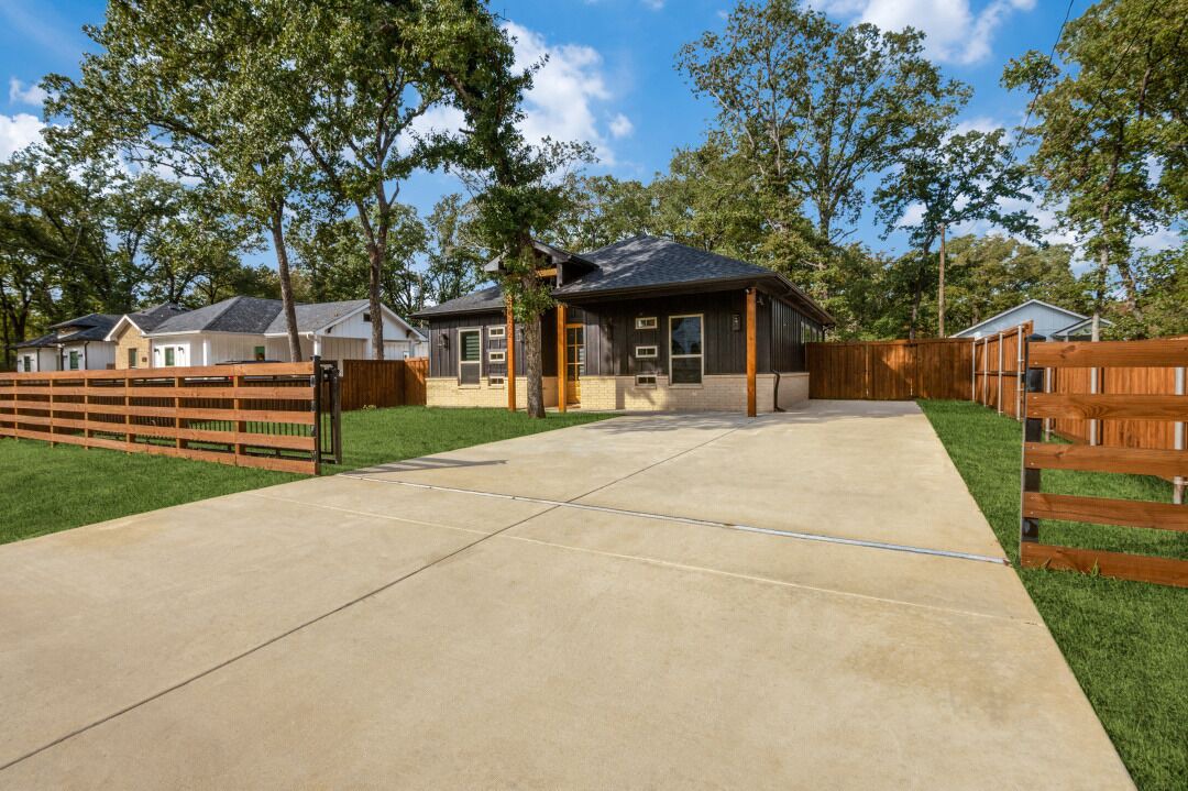 Photo of Outdoor in Carolyn Estates