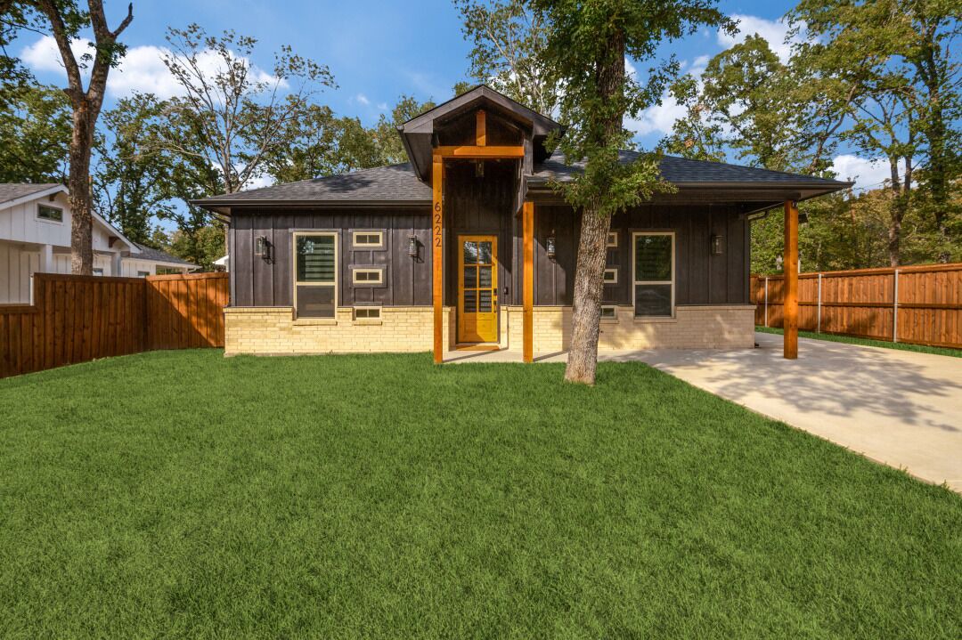 Photo of Outdoor in Carolyn Estates