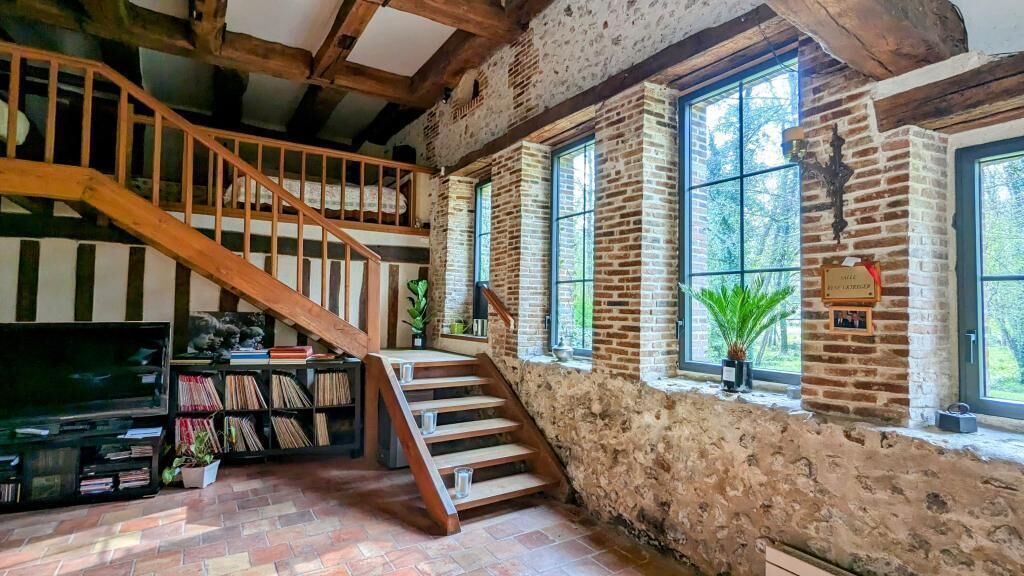 Photo of Others in Feings