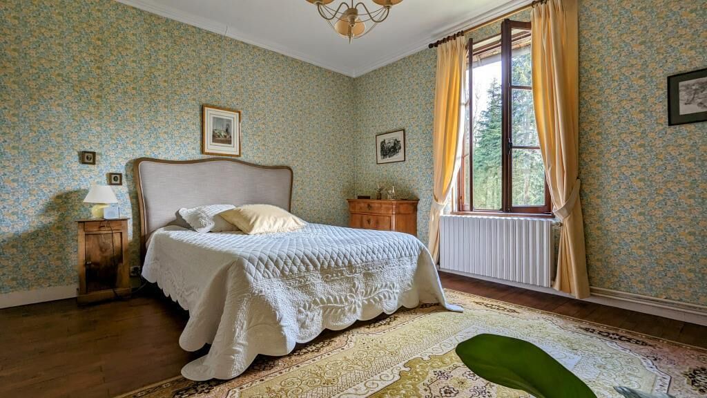 Photo of Others in Feings