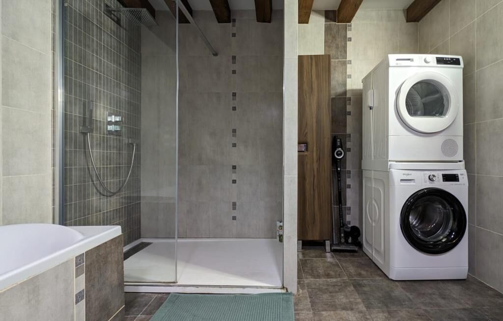 Photo of Bathroom in Verneuil-sur-Avre