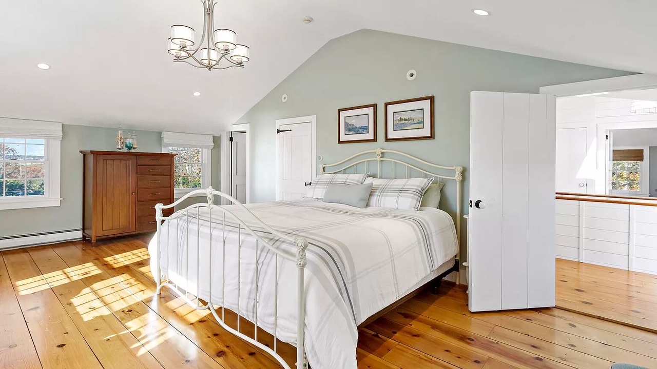 Photo of Others in West Hyannisport